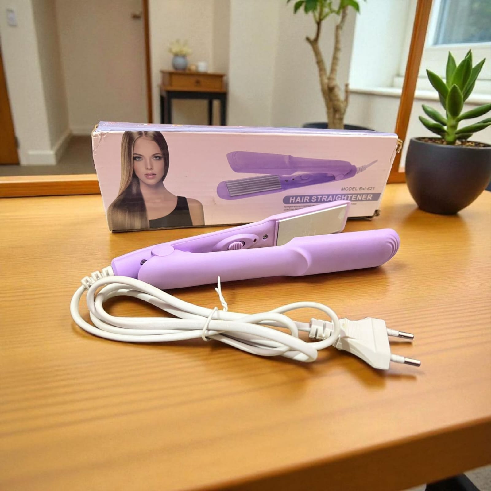 Mini Travel Hair Straightener – Purple